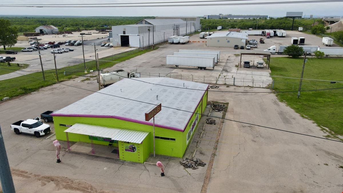 2601 E Highway 80