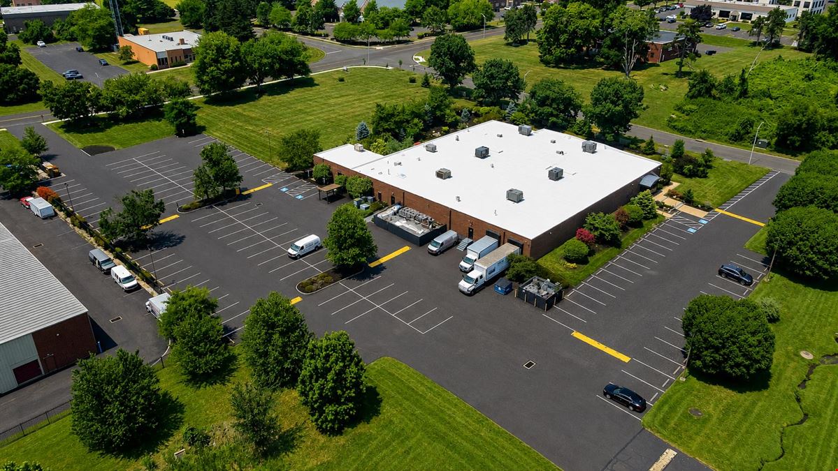 22,475 SF± Flex/Industrial Building
