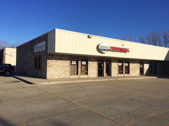 Preview of Retail space for Rent at 33810 Groesbeck Hwy