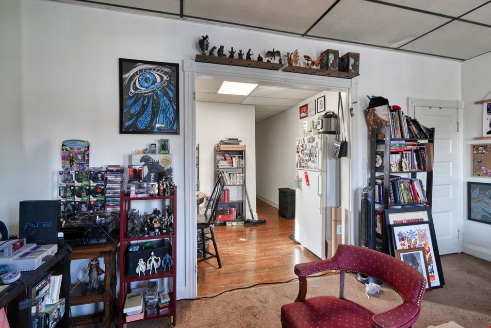 2800 N Calvert St, 21218