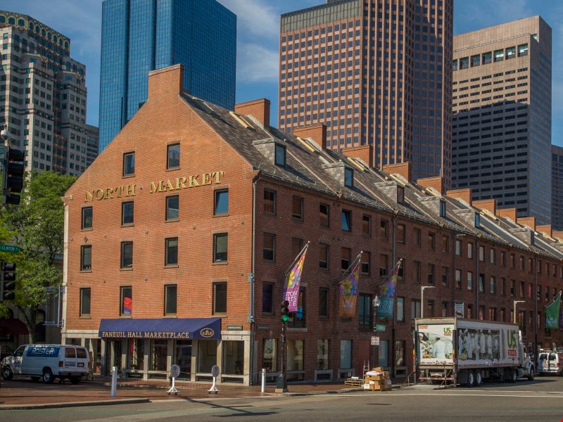 1-4 Fanueil Hall Market Place
