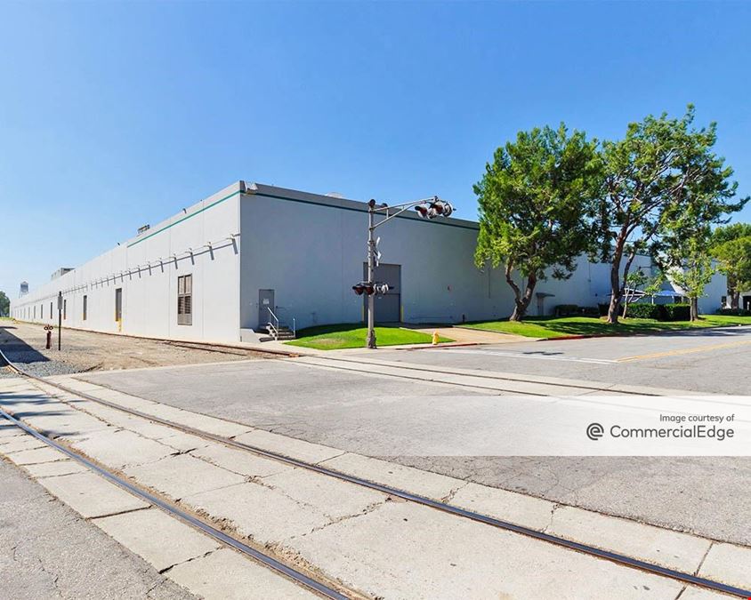 Prologis Commerce Business Park - 6001-6049 Slauson Avenue