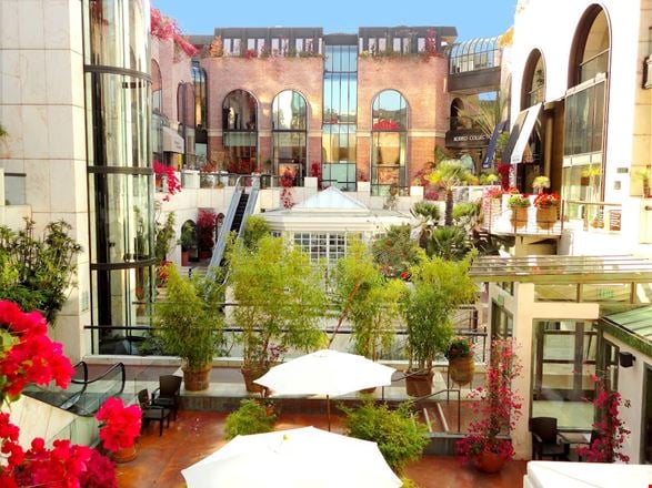 Preview of Mixed Use space for Rent at 421 N Rodeo Drive