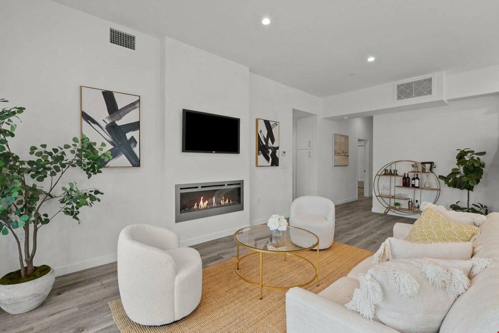 5110 Cahuenga Apartments