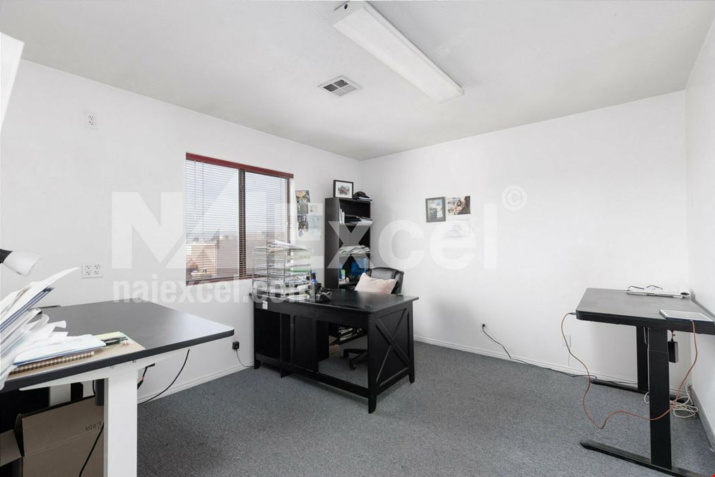 Sunland Commercial Center