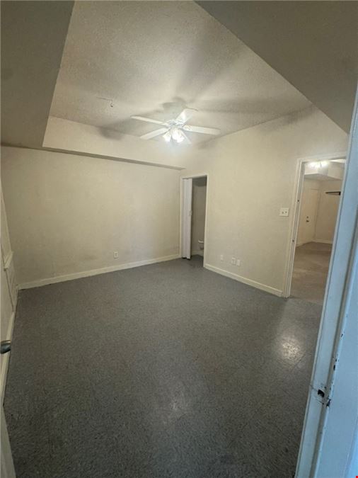 5902 Kostoryz Rd