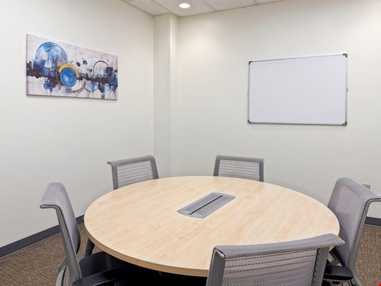 Regus - Bowling Green - 922 State Street