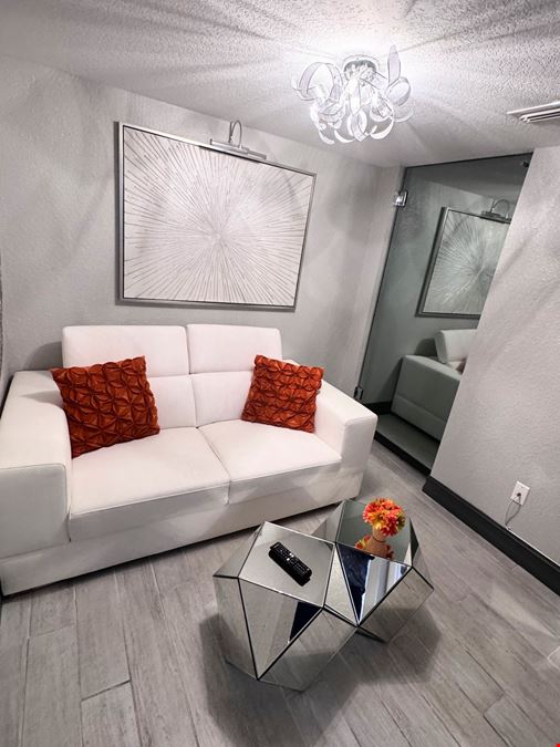 Turn-Key Medical Office Condo in Port Charlotte
