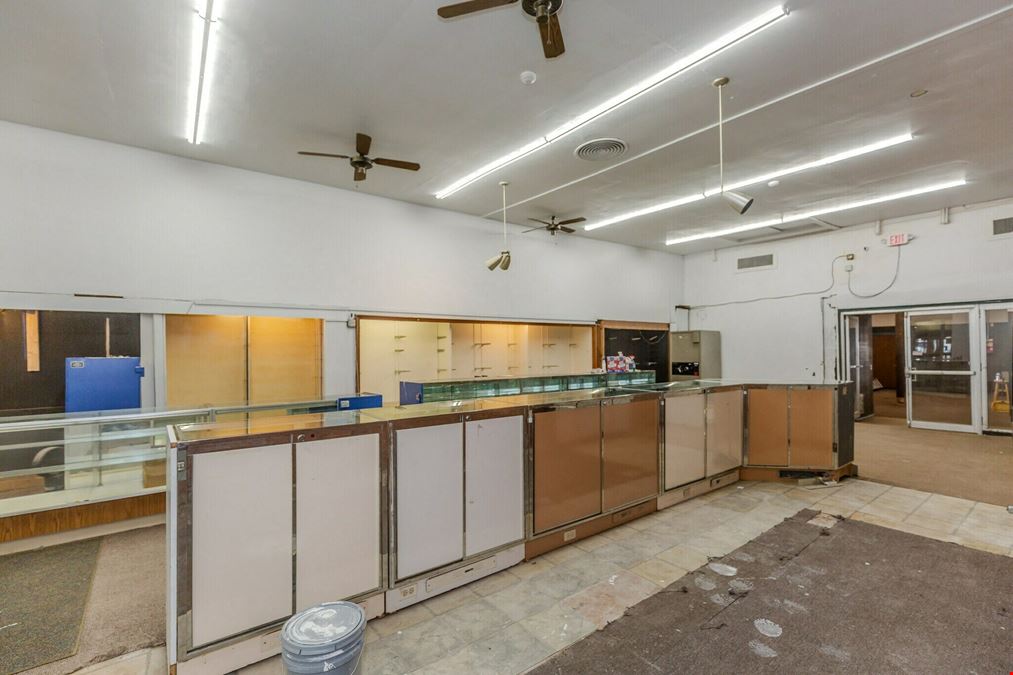 Prime Commercial Property Opportunity in Up-and-Coming Arctic Section
