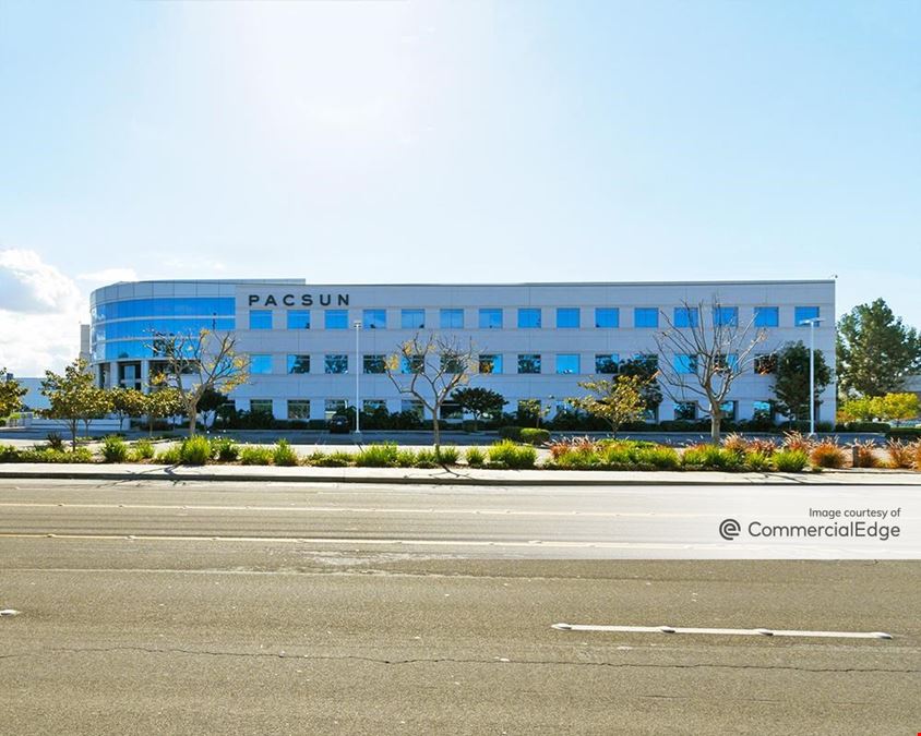 Anaheim Concourse Distribution Center