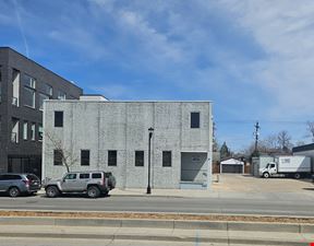 1640 S Broadway