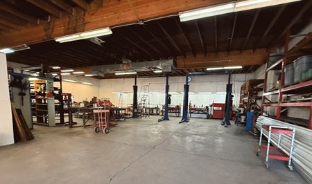 Preview of Industrial space for Sale at 112 West Maricopa Freeway