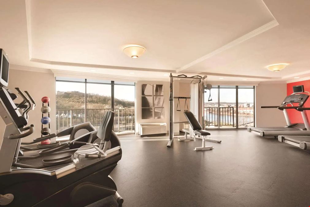 Radisson Cincinnati Riverfront
