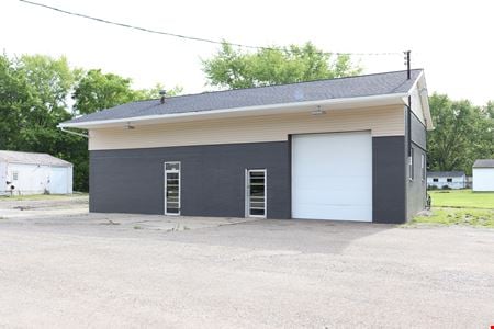 Preview of commercial space at 1475 Massillon Rd