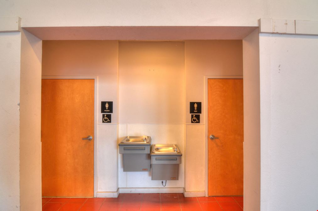 Free Standing Retail Facility