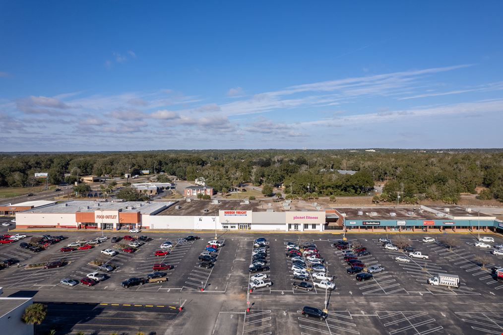 Six Flags Shopping Center