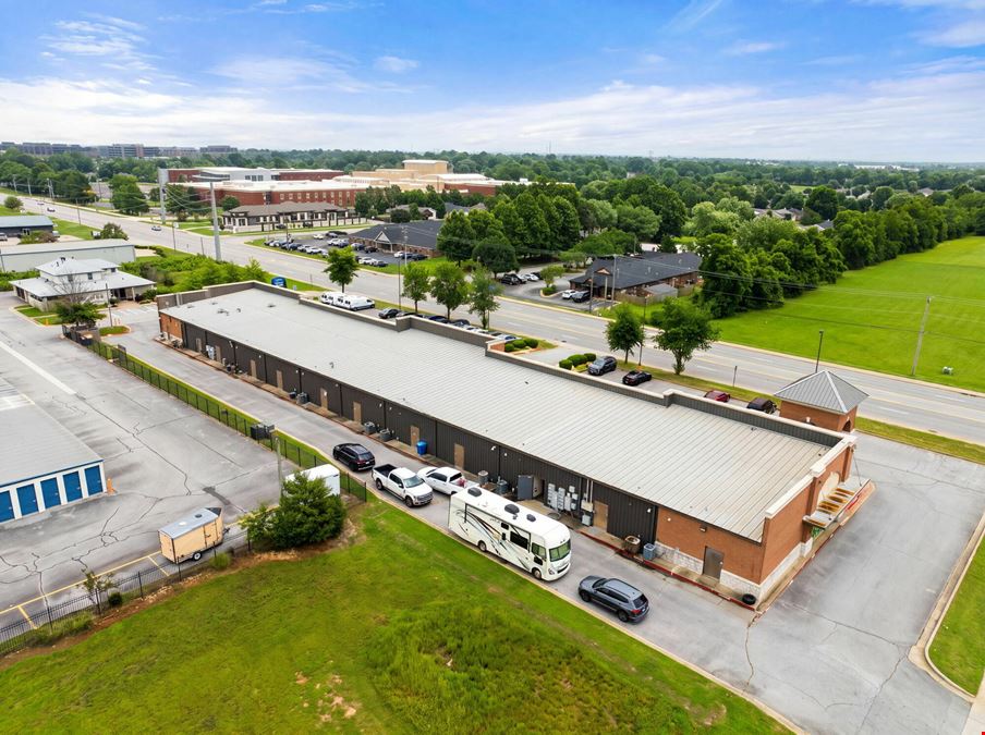 2200 SE J St Suites 12 & 18 - Bentonville, AR 72712