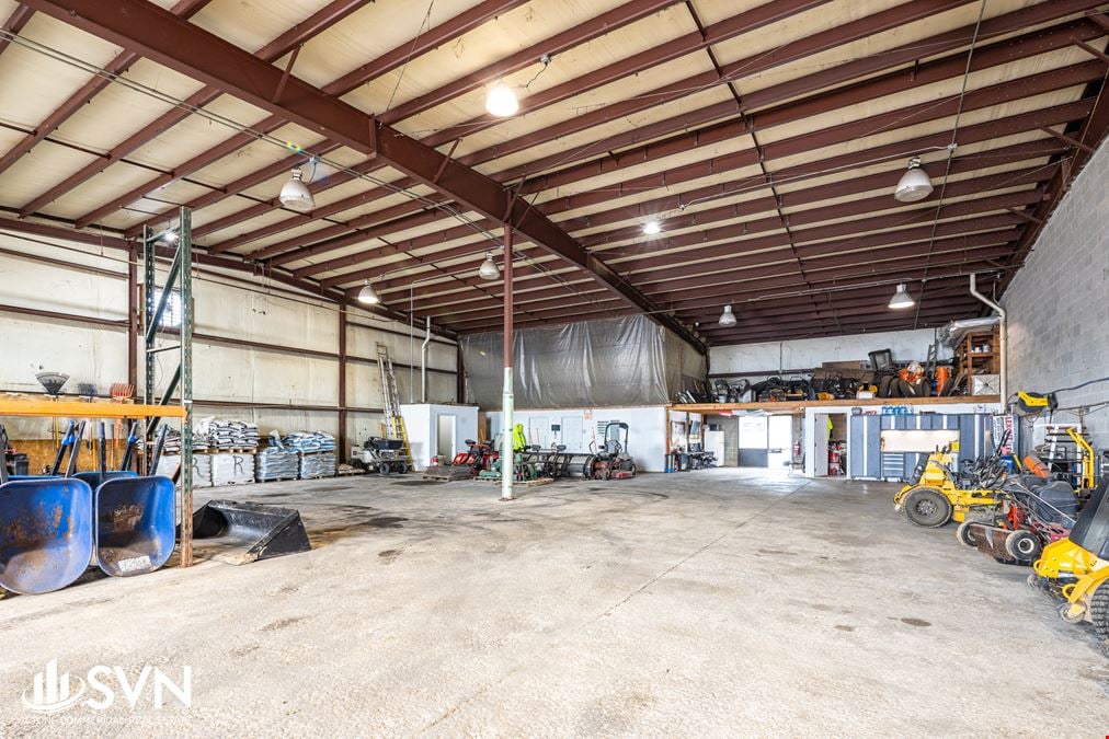Convenient Office/Flex Space FOR LEASE