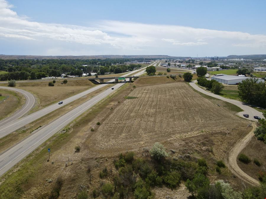 3333 N Frontage Rd