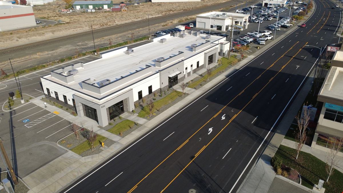 Clearwater Ave Retail Plaza