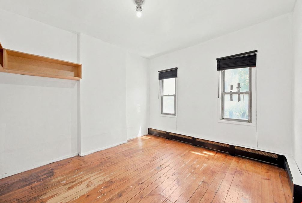251 Graham Ave