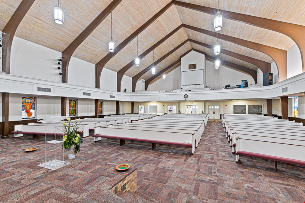 35,000 SF Church & 20,000 SF Youth Center For Sale in Downtown Greenville, TX
