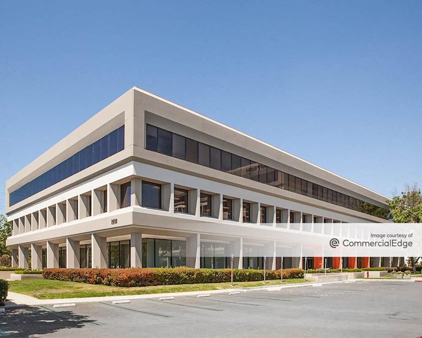 Silicon Valley Center - 2590 North 1st Street