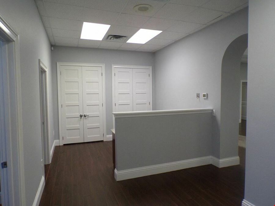 902 S Fla Ave #101