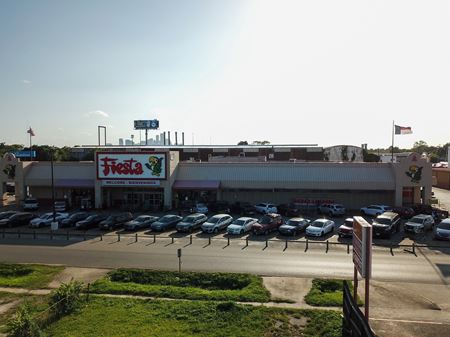 Preview of Retail space for Rent at 5800-5828 Lyons Ave
