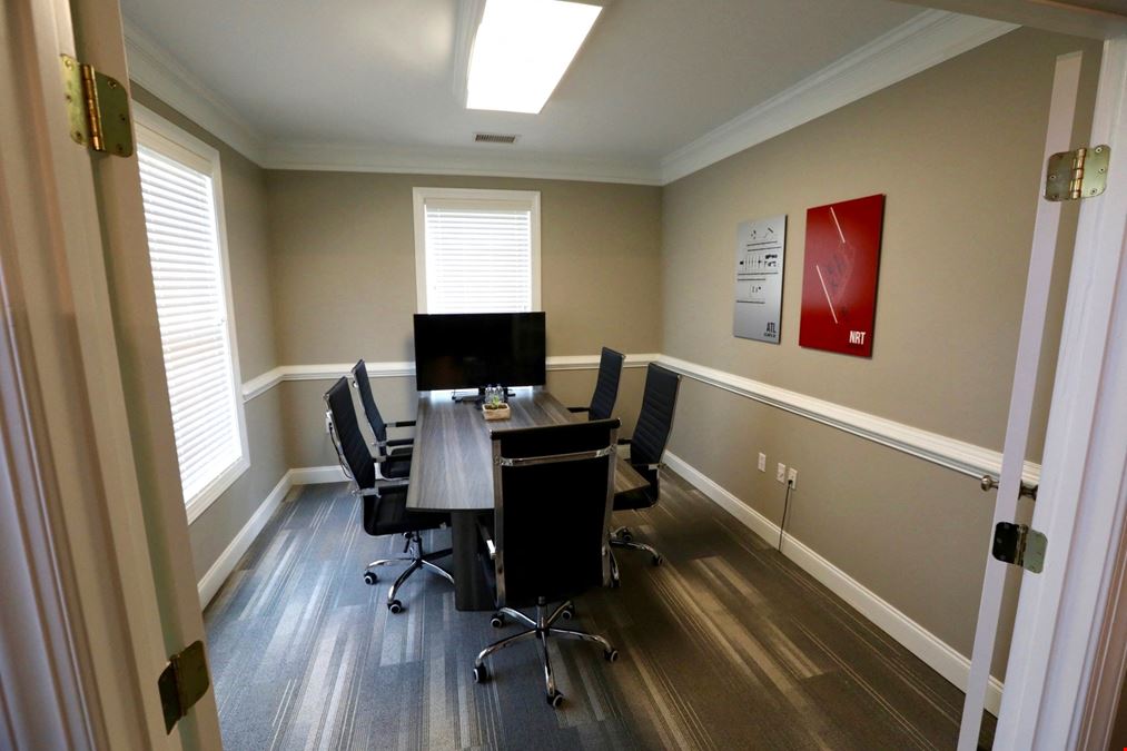 Modern, ground floor office suite