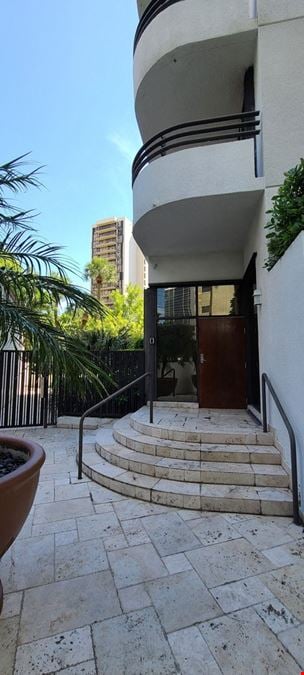 Ground Floor Office in Brickell for Sale or Lease