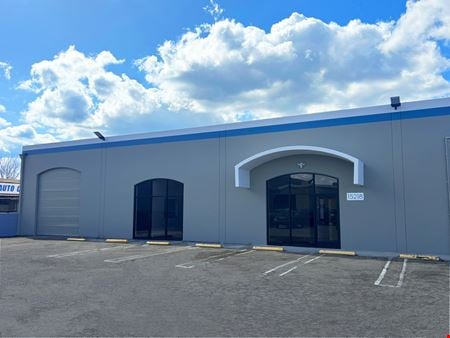 Preview of Industrial space for Rent at 15218 Keswick Street