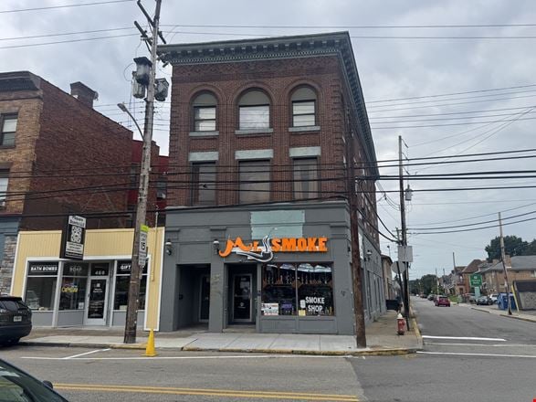 Preview of Retail space for Sale at 471 Lincoln Avenue