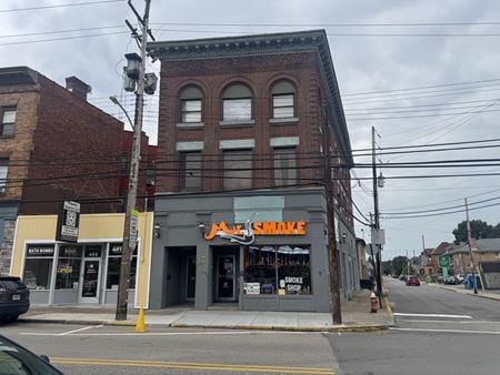 Preview of Retail space for Sale at 471 Lincoln Avenue