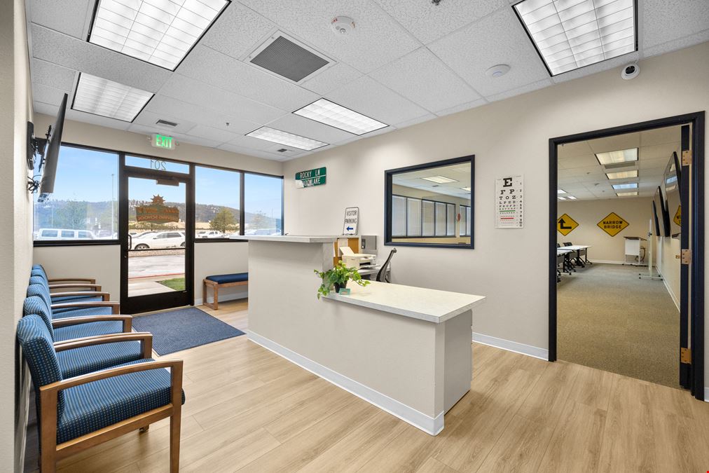 555 Corporate Dr