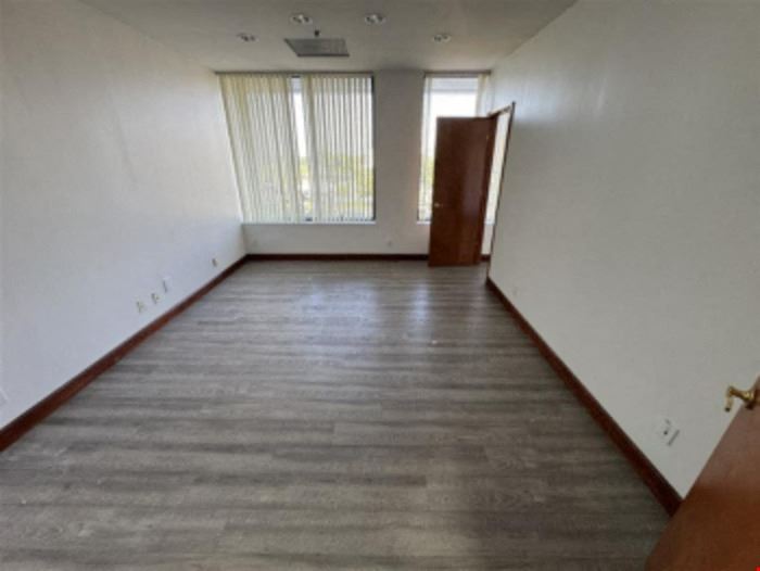 2176 SF Suite 408 Professional and Medical Office Space