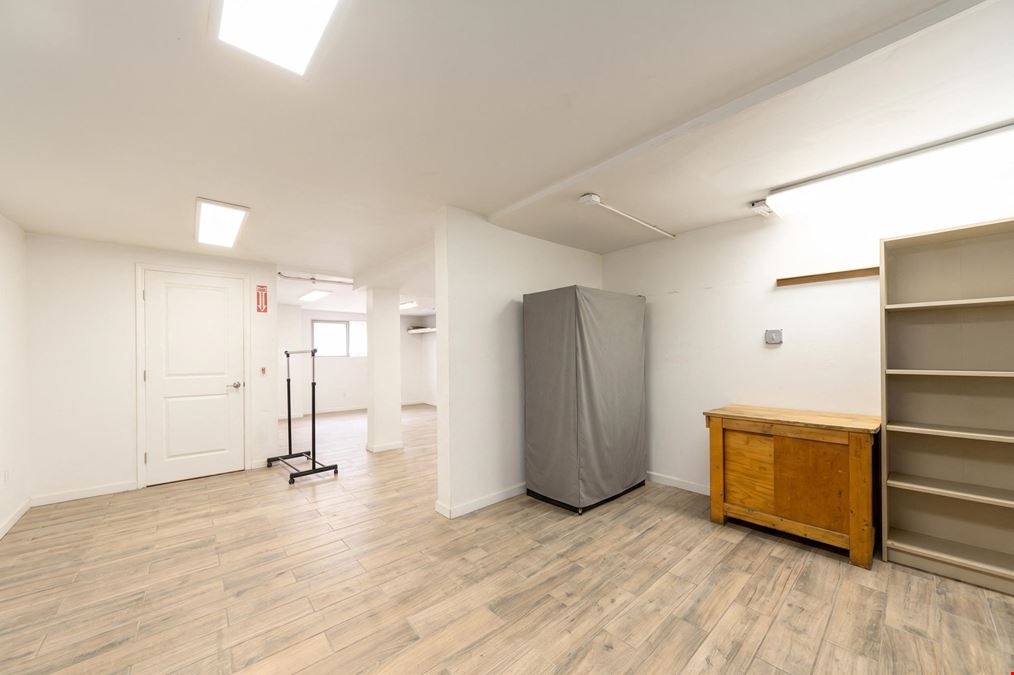 1,150 SF | 234 Varet Street | Retail Showroom With Mezzanine Level for Lease