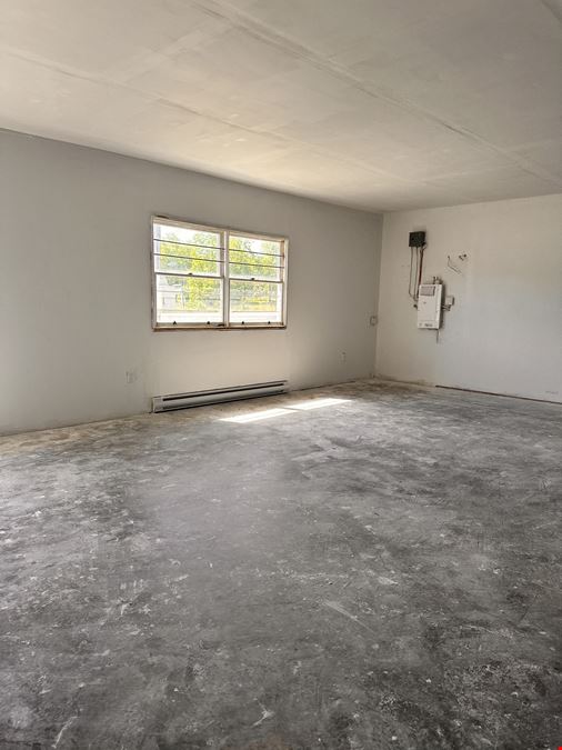 Commercial Space with High Visibility