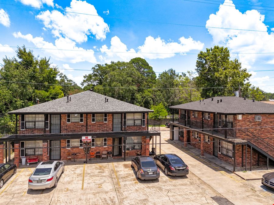 8-Unit Multifamily Opportunity Near BRCC