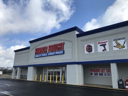 Preview of Retail space for Rent at 813-817 South Main Street