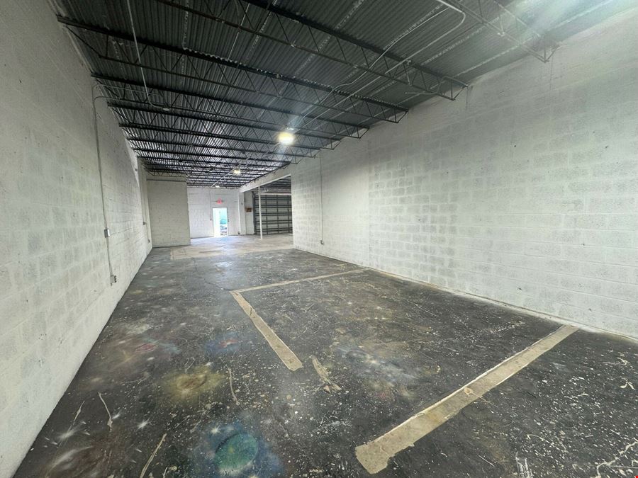 Oakland Park Warehouses