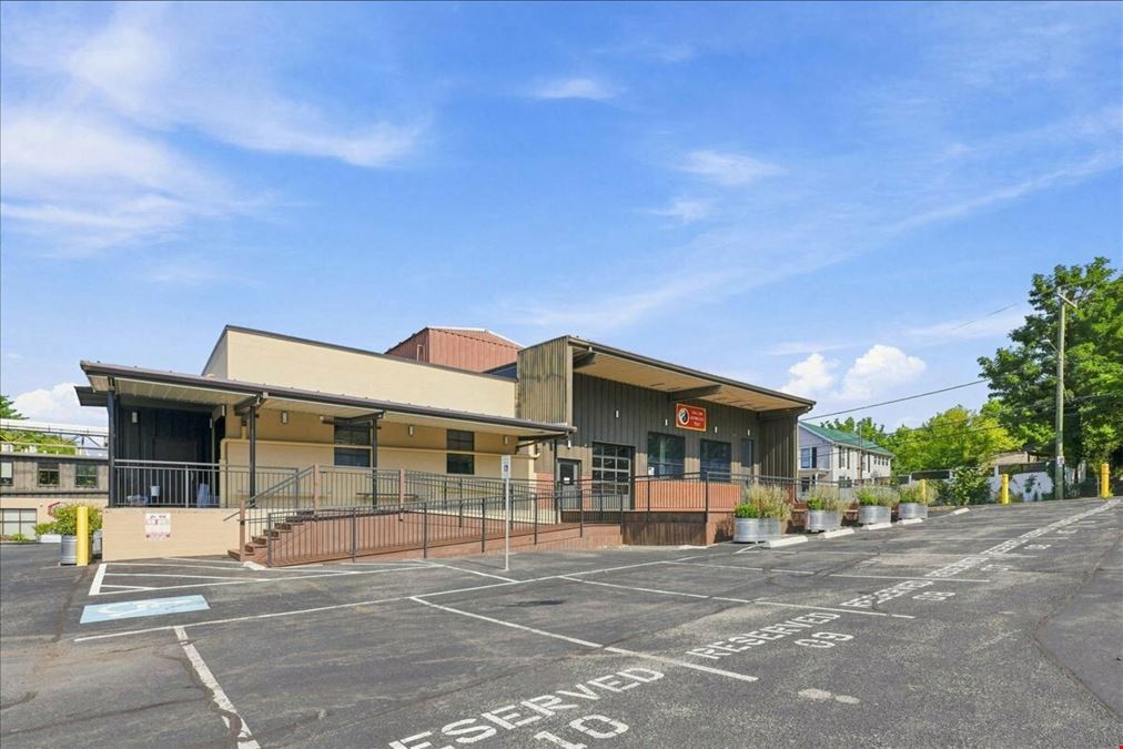 COMMERCIAL SPACE IN HISTORIC STAUNTON MIXED USE DEVELOPMENT