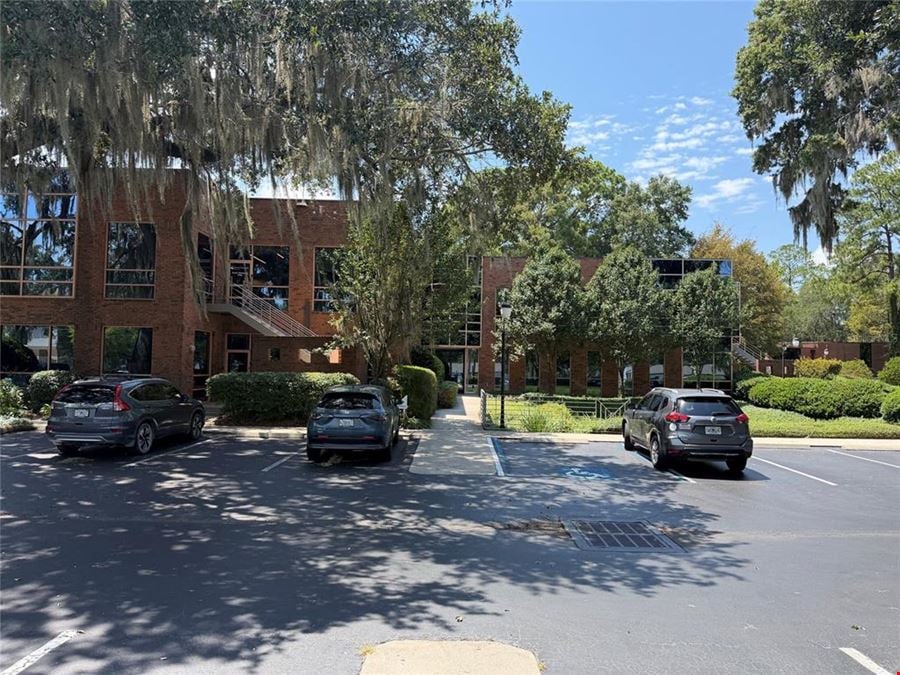2700 NW 43rd St