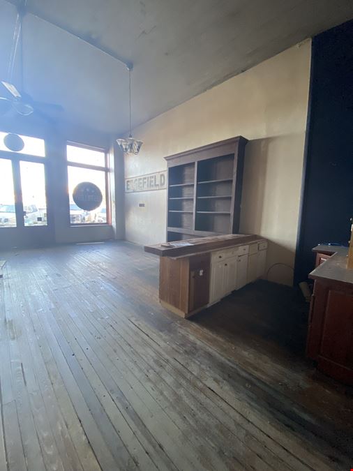 116 Courthouse Sq - Downtown Edgefield