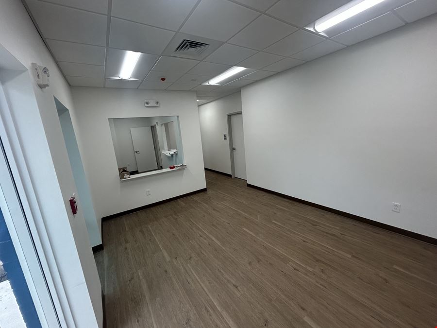 1428 S Tamiami Trl