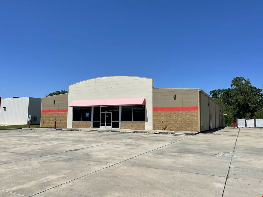 Prime Retail Space Available in St. Amant