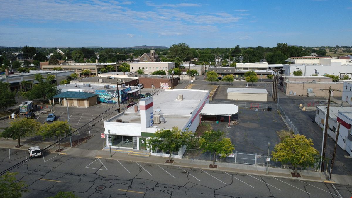 Farmers Exchange Complex