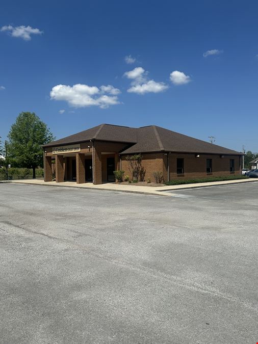 Medical Office/Banking Facility For Lease