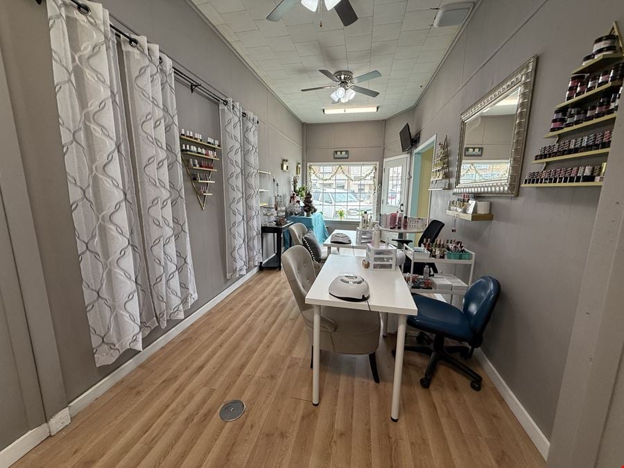 Scribner Salon