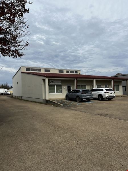 Preview of Industrial space for Rent at 854-a Centre Street